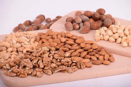 nuts for liver health